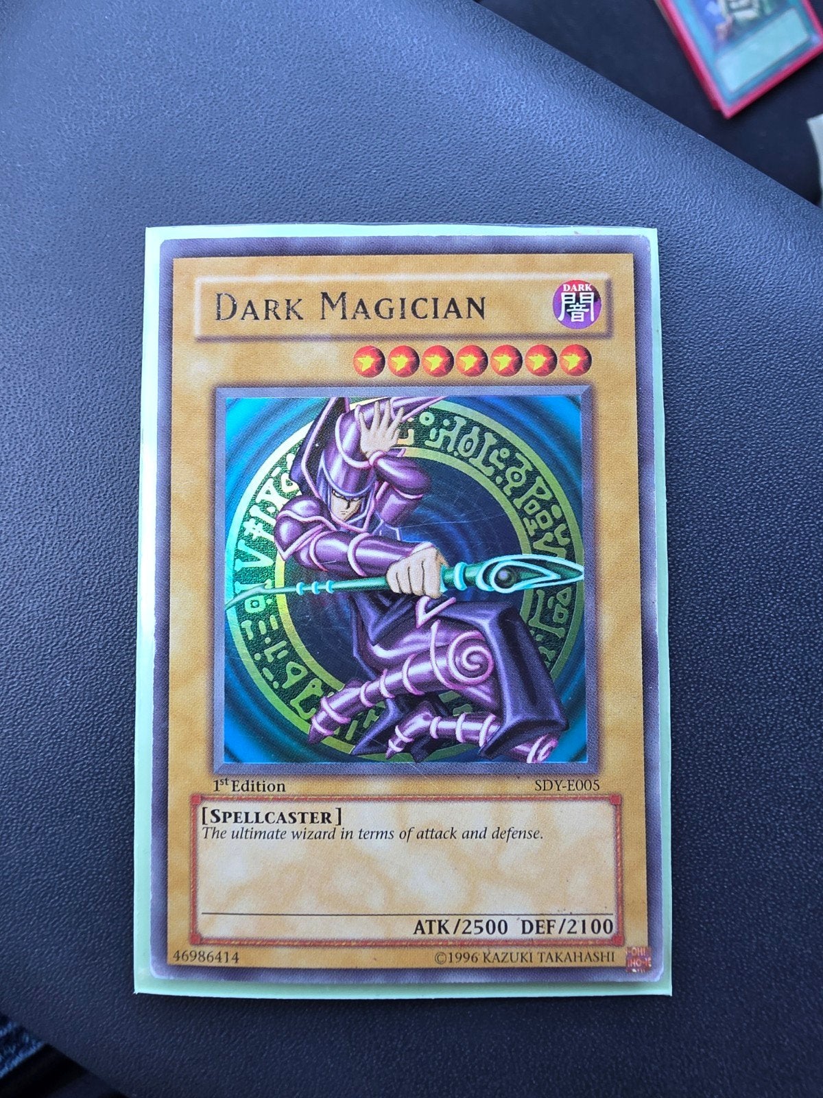 Yu-Gi-Oh! Dark Magician SDY-E005 1st Edition, Ophalen of Verzenden, Losse kaart
