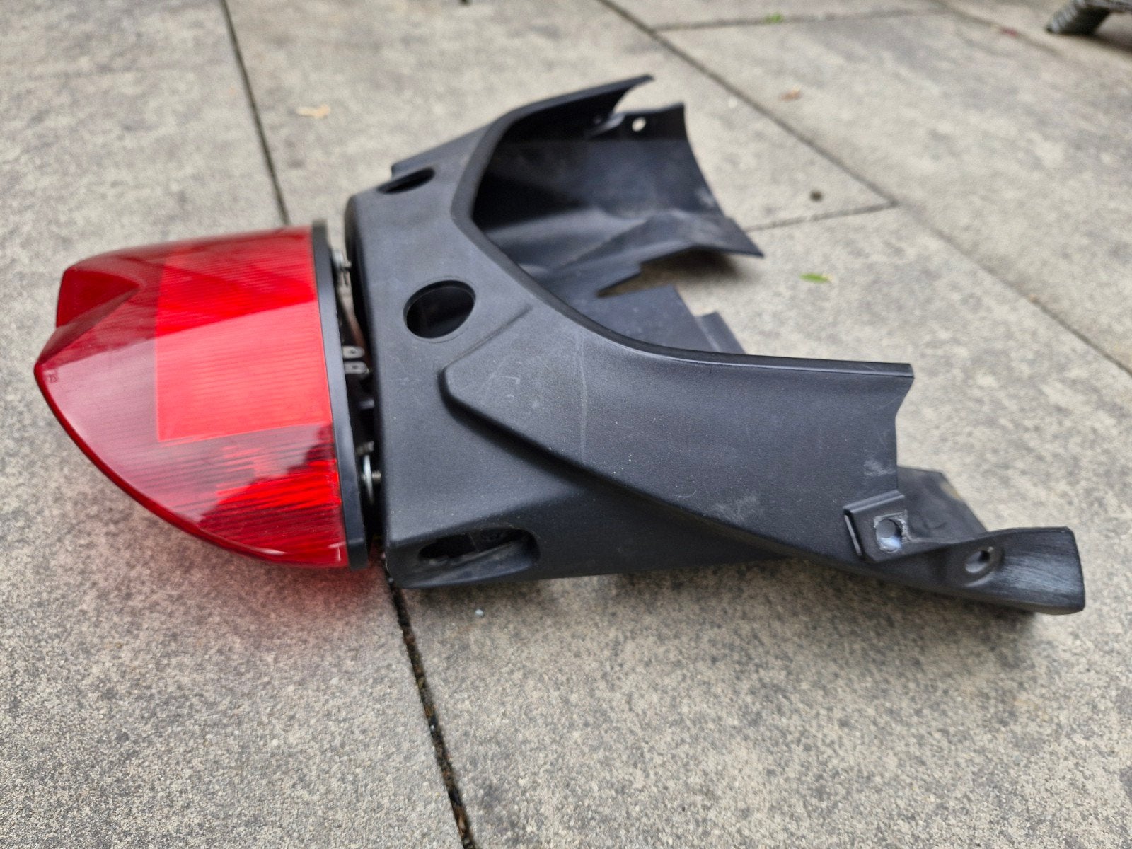 Achterlicht + houder/kontje BMW F800R + kentekenplaat houder, Motoren, Ophalen