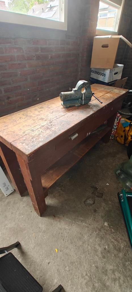 Robuuste werkbank met bankschroef, Doe-het-zelf en Verbouw, Werkbanken, Ophalen, Gebruikt, 170 cm of meer, Bankschroef