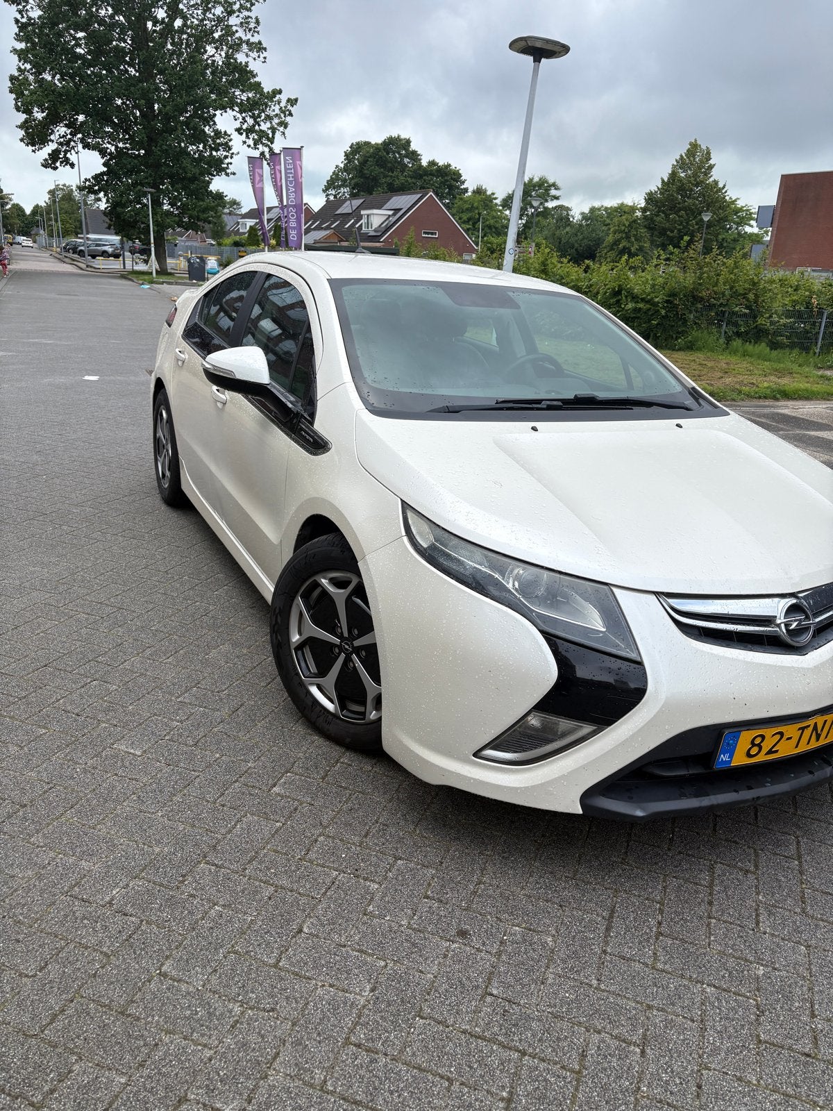 Opel Ampera E-rev 2012 Wit, Auto's, Opel, Ampera, 1398 cc, 4 stoelen, Wit