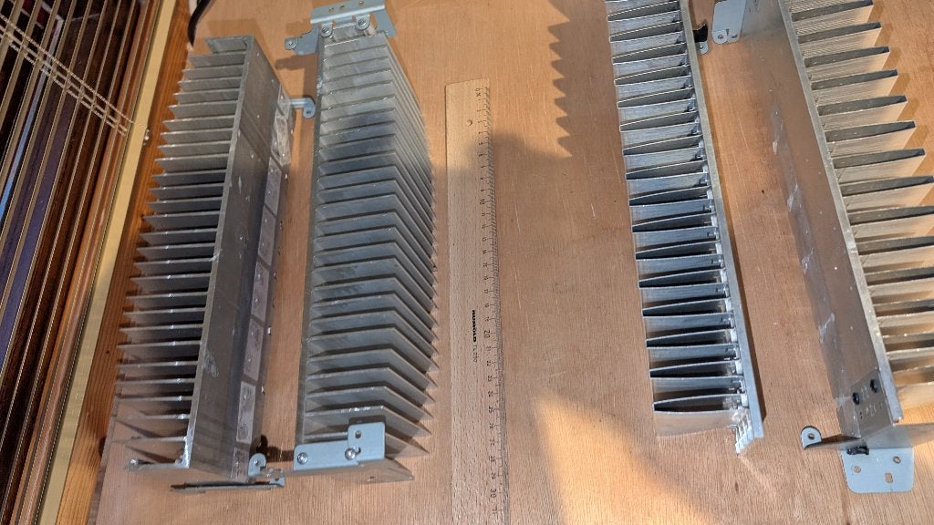 4 grote koelelementen voor zware transistor versterkers, Ophalen of Verzenden, Gebruikt