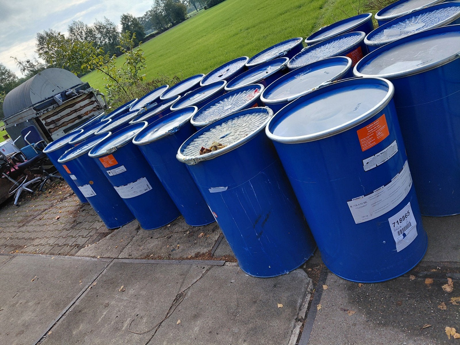 brand tonnen /lijm vaten mooi voor oud en nieuw, 150 liter of meer, Ophalen