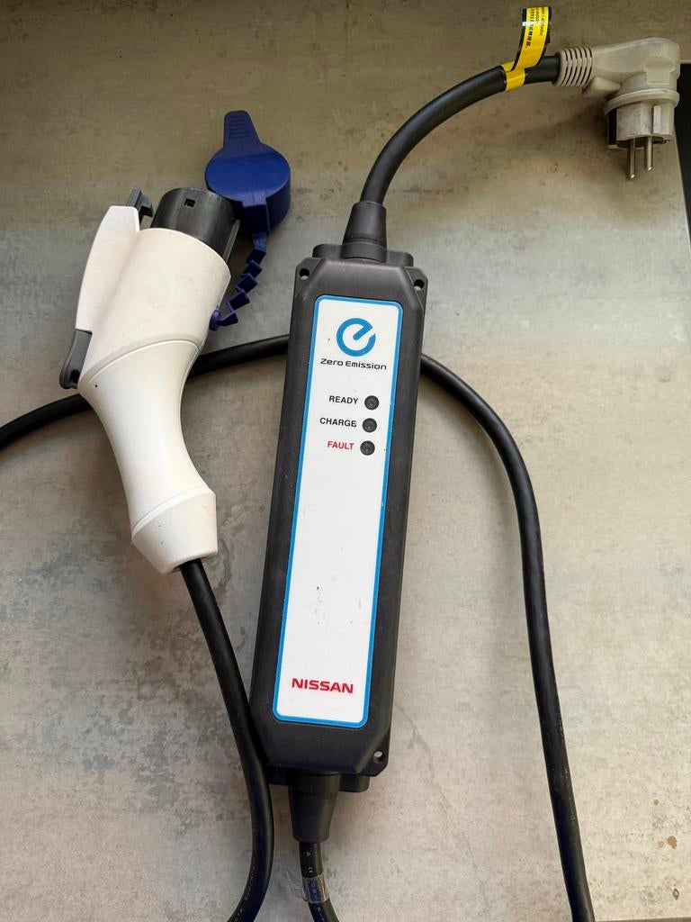 Nissan Granny charger / thuisoplader type 1, Ophalen of Verzenden, Gebruikt, Nissan