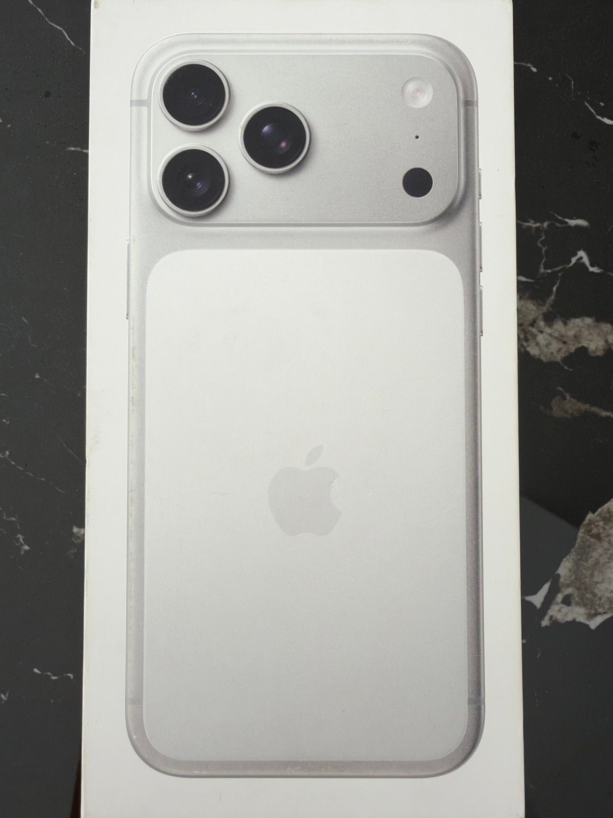 Foto 2 van iPhone 17 Pro Max 1TB Nieuwstaat
