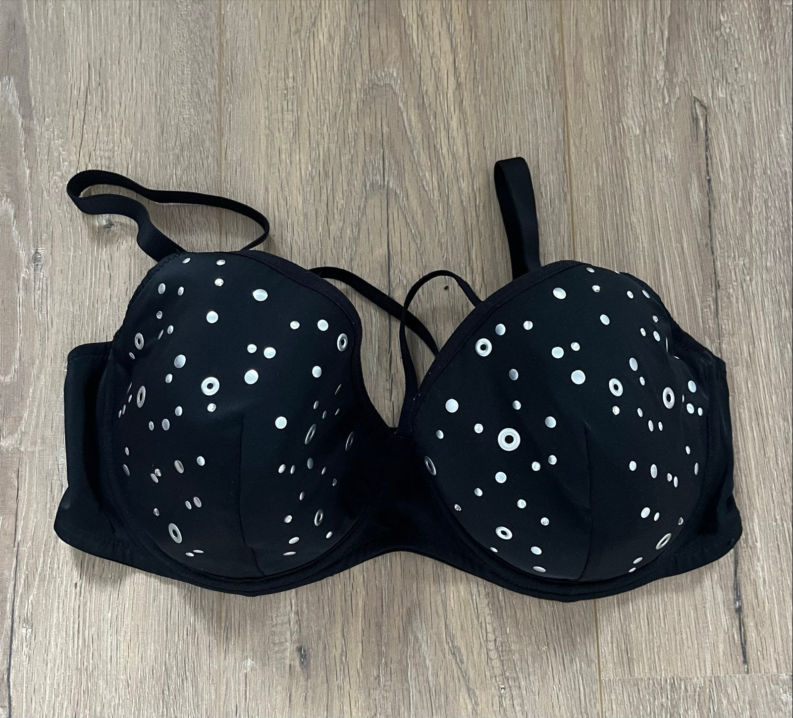 Prachtige zwarte BH met stippen, maat 85E, Kleding | Dames, Ondergoed en Lingerie, Verzenden, Zwart, BH