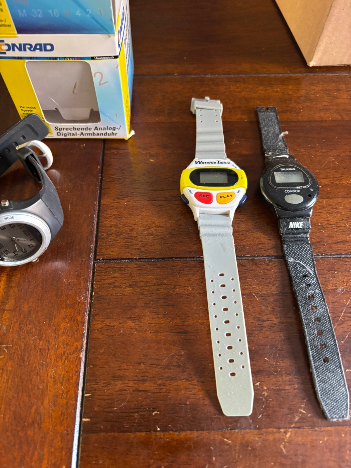 HORLOGES MET SPREKEND  HANDIG VOOR SLECHT ZIENDE(zie foto’s), Overige merken, Kunststof, Gebruikt, Polshorloge