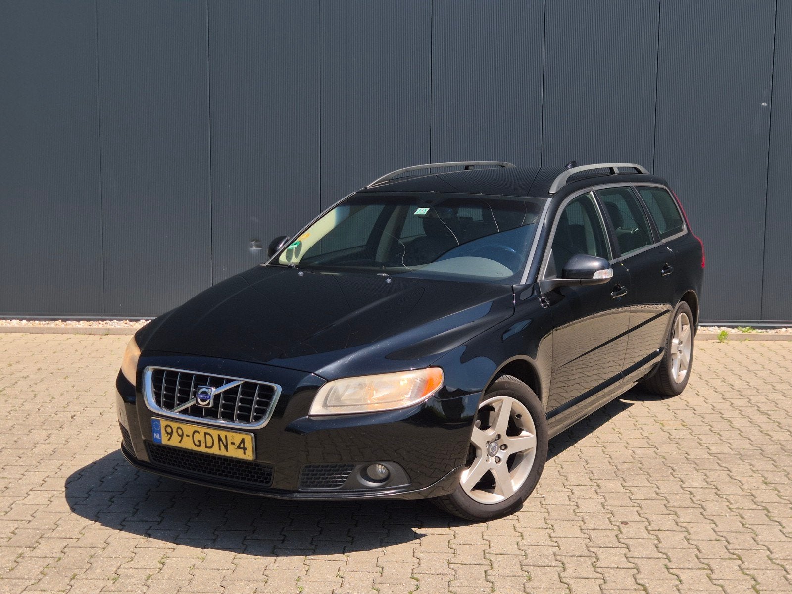 Volvo V70 2.4 D5 120KW 2008 Zwart Ocean Race, Voorwielaandrijving, 15 km/l, 1800 kg, 5 cilinders