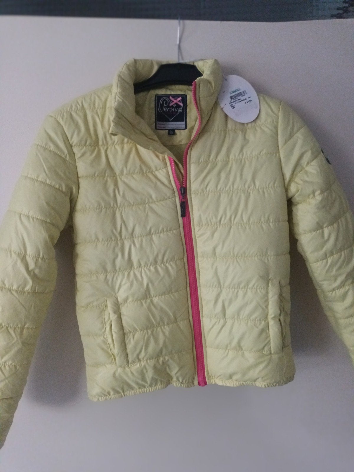 Nieuwe sportieve jas geel met roze rits, maat 158-174, Kinderen en Baby's, Persival, Meisje, Nieuw, Ophalen of Verzenden
