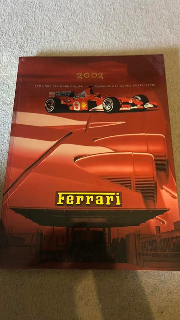 Ferrari jaarboek 2002, Ophalen of Verzenden, Zo goed als nieuw, Ferrari