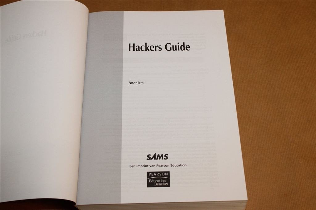 Hackers Guide 4e Editie — Dik Boek, Security, met CD-Rom, Boeken, Informatica en Computer, Ophalen of Verzenden, Zo goed als nieuw