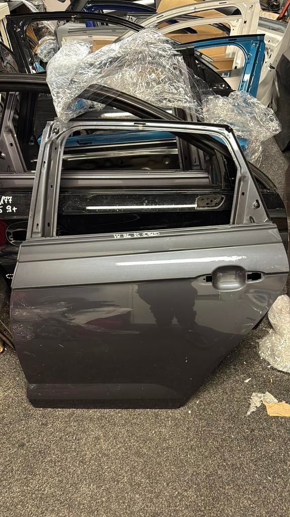 Volkswagen Polo 2G Taigo  links achter portier deur, Ophalen of Verzenden
