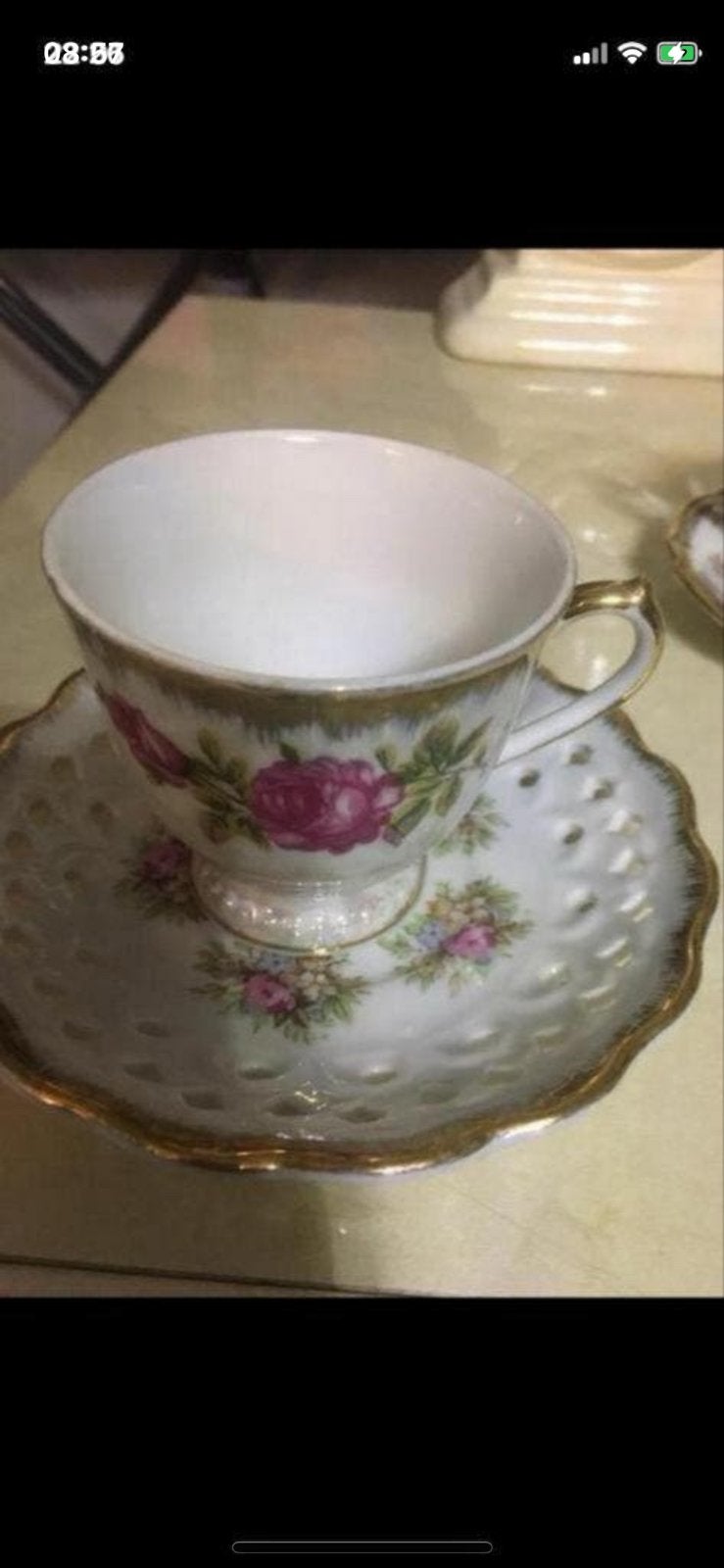 Antieke Krone Porzellan theekop met schotel, roos decor, Ophalen