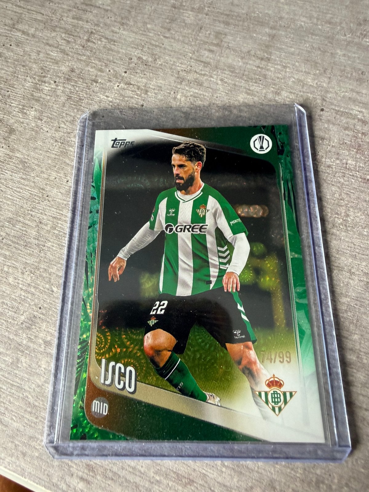 Genummerde Topps Carnaval Isco Real Betis Spelerskaart 74/99, Ophalen of Verzenden, Zo goed als nieuw, Buitenlandse clubs, Spelerskaart