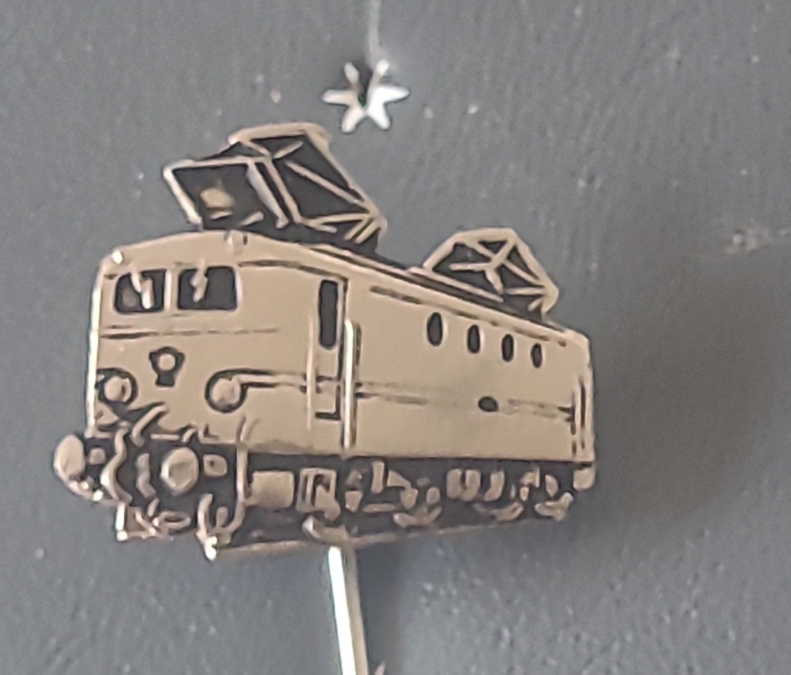 NS 1100 elektrische locomotief speldje, Verzamelen, Verzenden
