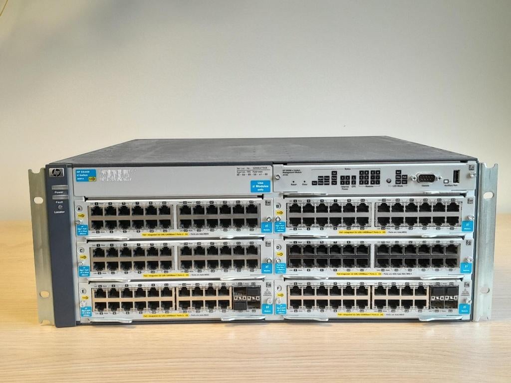 HP ProCurve E5406 Switch, met 6 modules, Computers en Software, Netwerk switches, Gebruikt, Ophalen of Verzenden