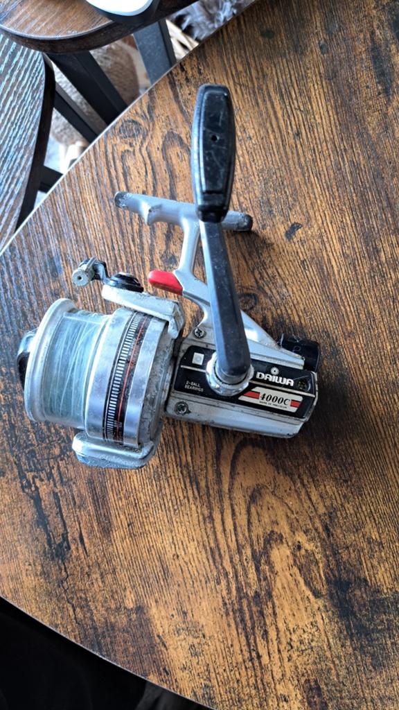 Daiwa 4000C Molen - klassieke zeemolen, Ophalen of Verzenden, Gebruikt, Molen