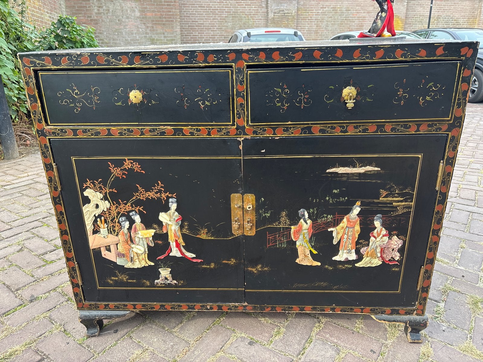 Antiek Chinees kastje met handgeschilderde decoraties, Ophalen of Verzenden