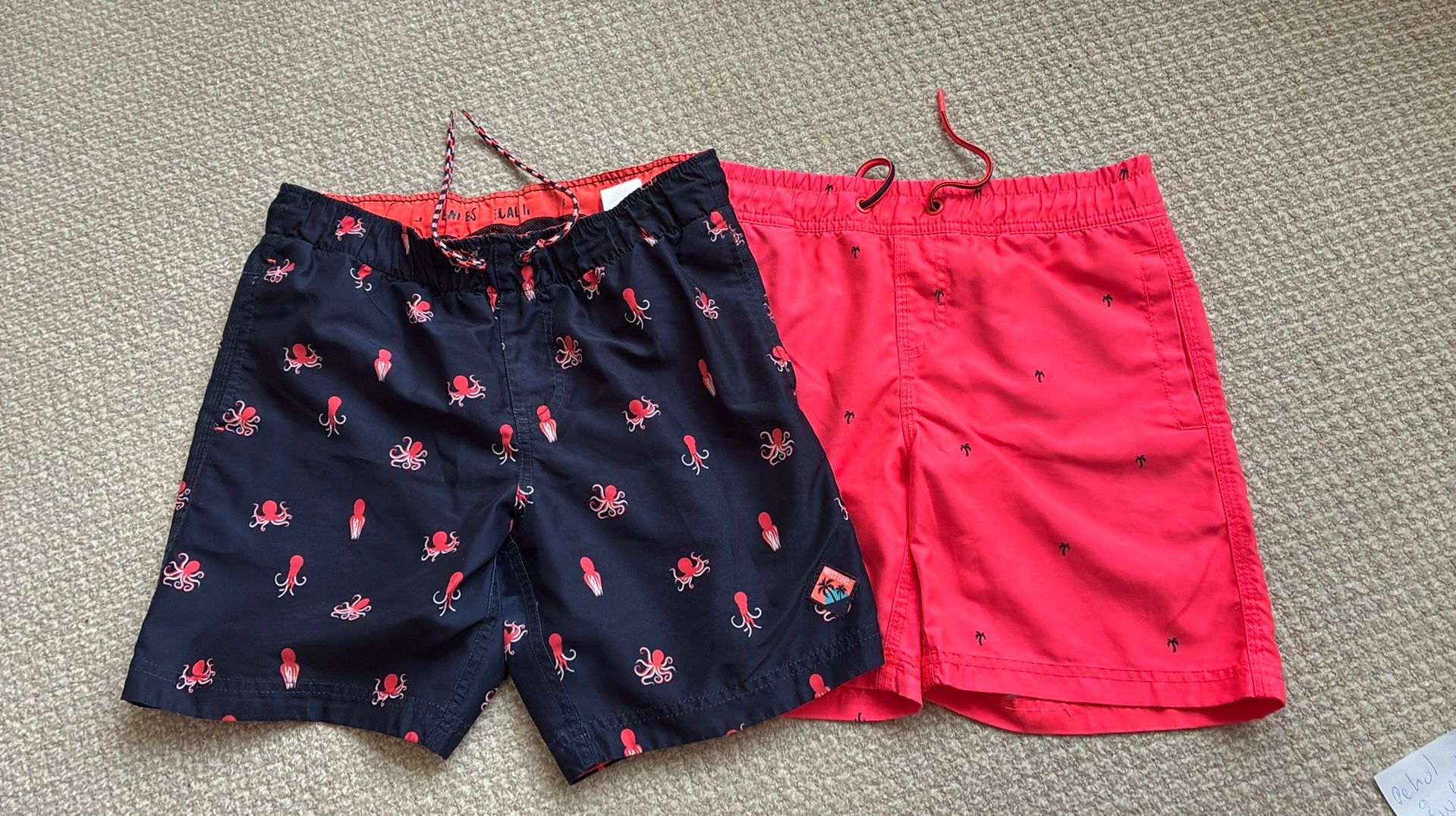 2 zwembroeken maat 164, Kleding | Heren, Badmode en Zwemkleding, Ophalen, Overige maten, Overige kleuren