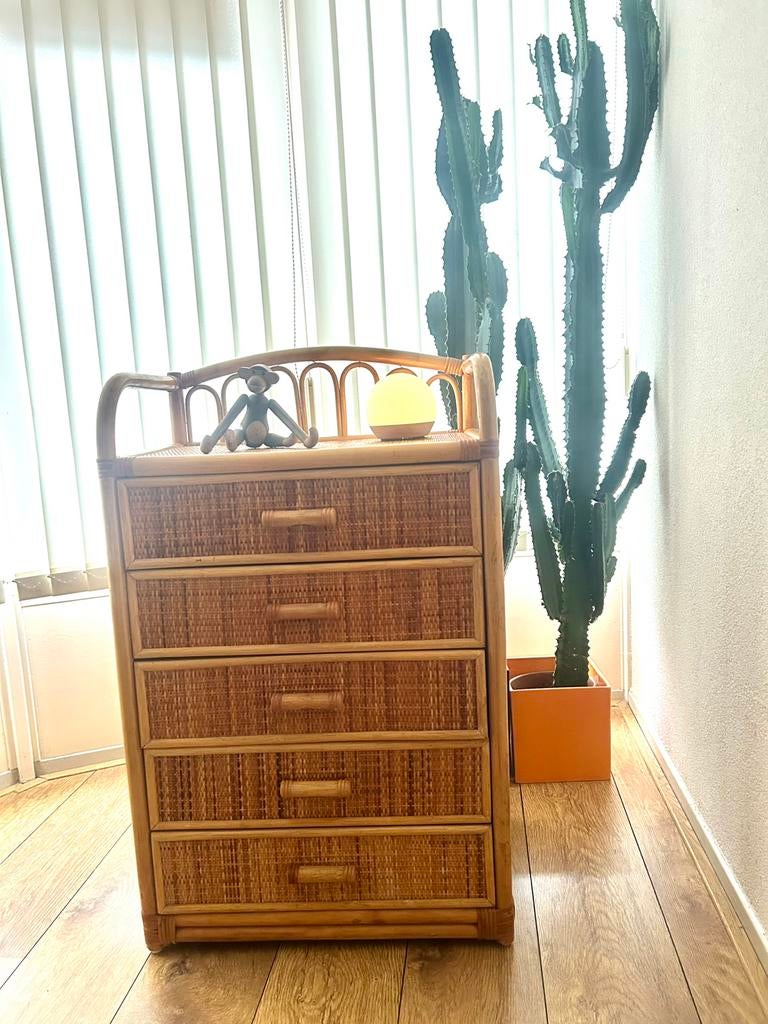 Vintage rotan /rieten ladekastje. Boho bohemian kinderkamer, Ophalen, 5 laden of meer, 50 tot 100 cm, Zo goed als nieuw