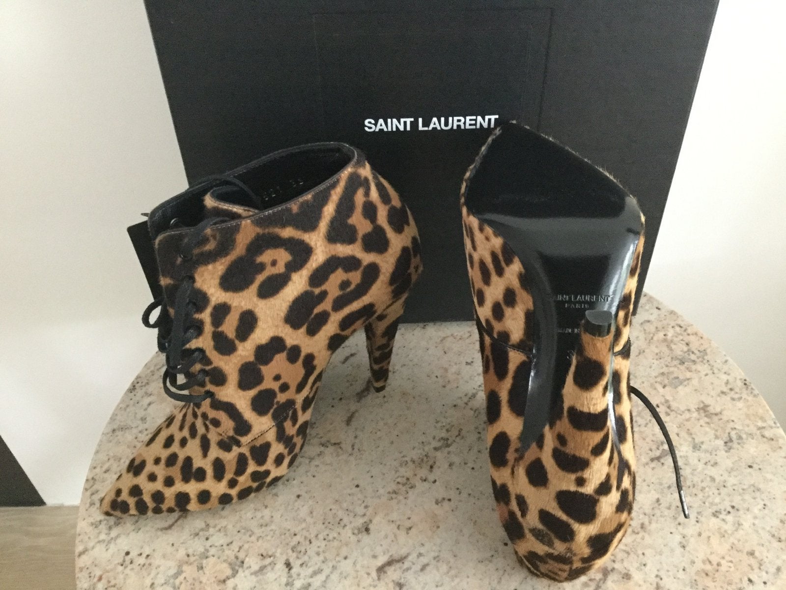 Saint Laurent laarzen !!NIEUW!! maat 36, Kleding | Dames, Ophalen, Overige kleuren, Lage of Enkellaarzen, Nieuw