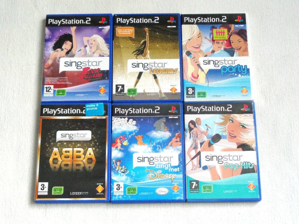 Singstar games met 2 Singstar Microphone + USB adapter, Spelcomputers en Games, Ophalen, Muziek, 1 speler, Zo goed als nieuw