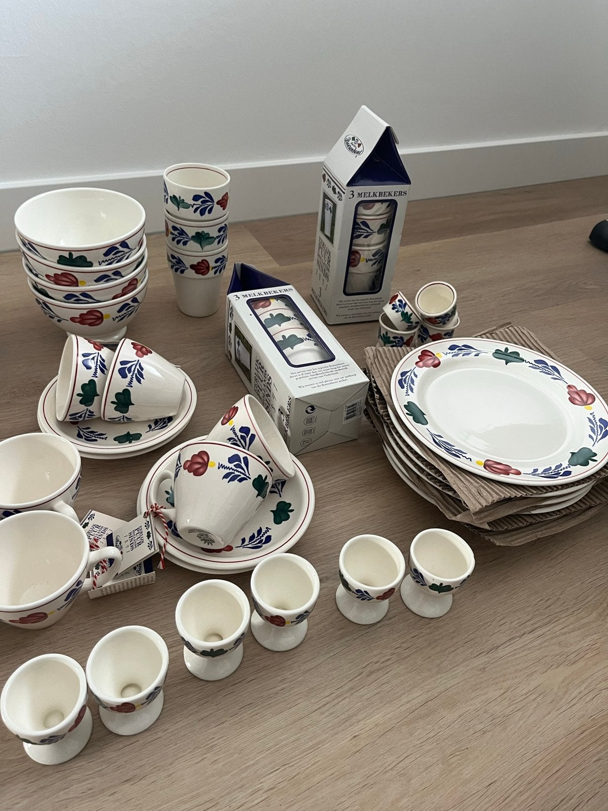 Grote partij Boerenbont servies - Nieuw en zo goed als nieuw, Huis en Inrichting, Keuken | Servies, Ophalen, Nieuw, Aardewerk