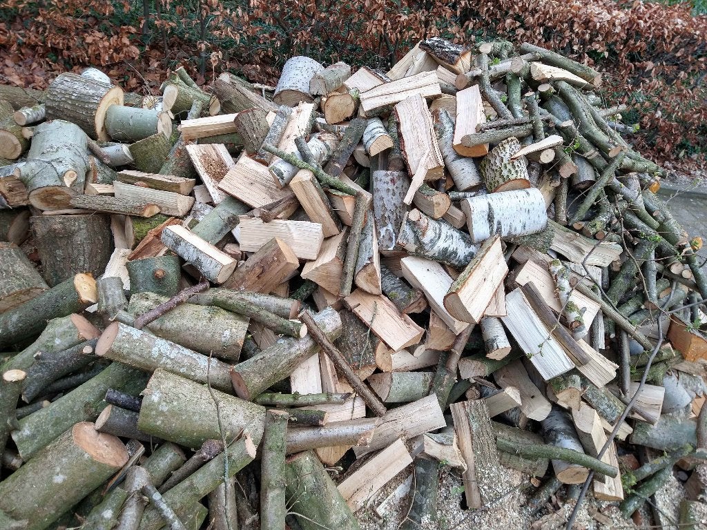 Brandhout te koop. Gedroogd of nat gekloofd, 3 tot 6 m³, Ophalen, Overige houtsoorten, Blokken