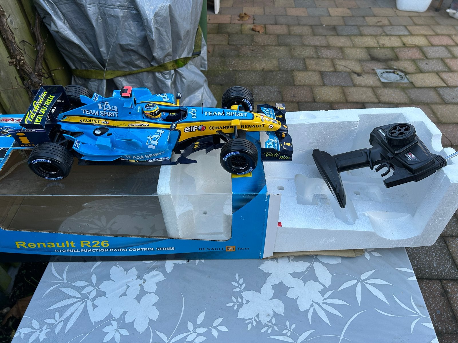 RC Renault R26 Formule 1 Auto 1:10 - Zo goed als nieuw, Elektro, Ophalen of Verzenden, Zo goed als nieuw, Schaal 1:10
