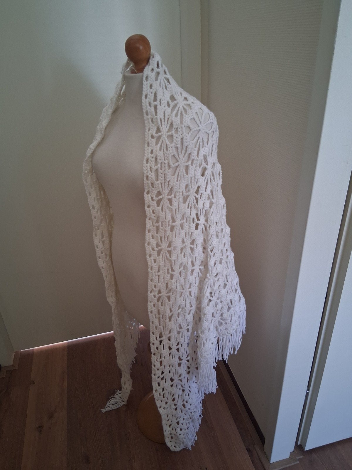 Handgehaakte witte omslagdoek met bloemenpatroon, Verzenden, Nieuw, Haken, Wol of Garen