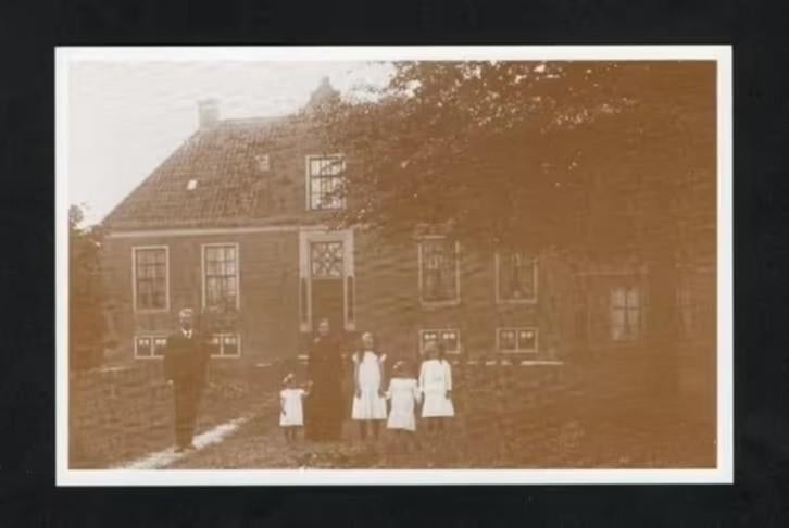 Ter Idzard Herenboer Boerderij Groepsfoto Gezin., Verzamelen, Ophalen of Verzenden, 1980 tot heden, Ongelopen, Friesland