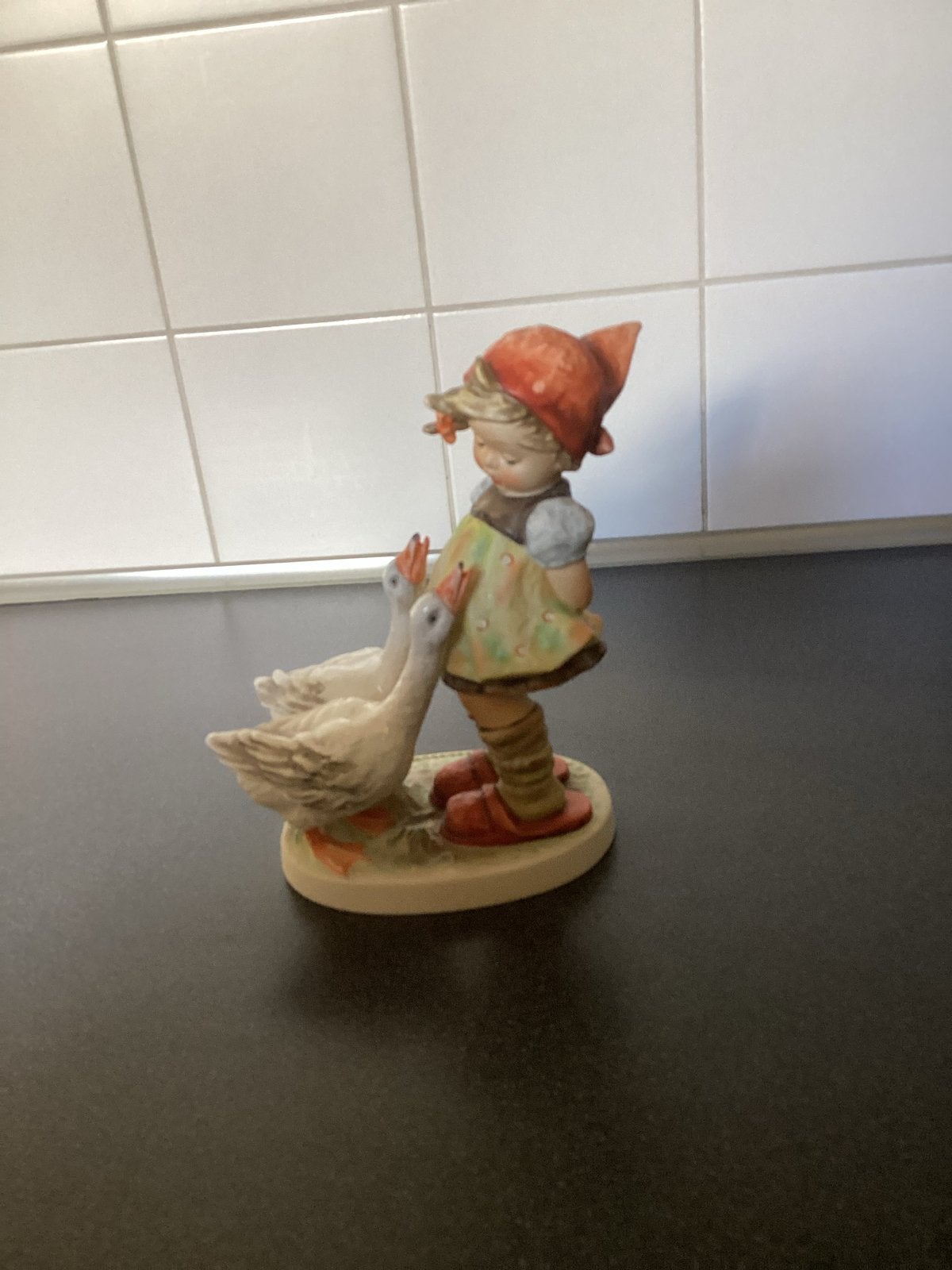 Hummel Ganzenmeisje Beeldje - Puntgaaf, Ophalen of Verzenden, Zo goed als nieuw, Hummel