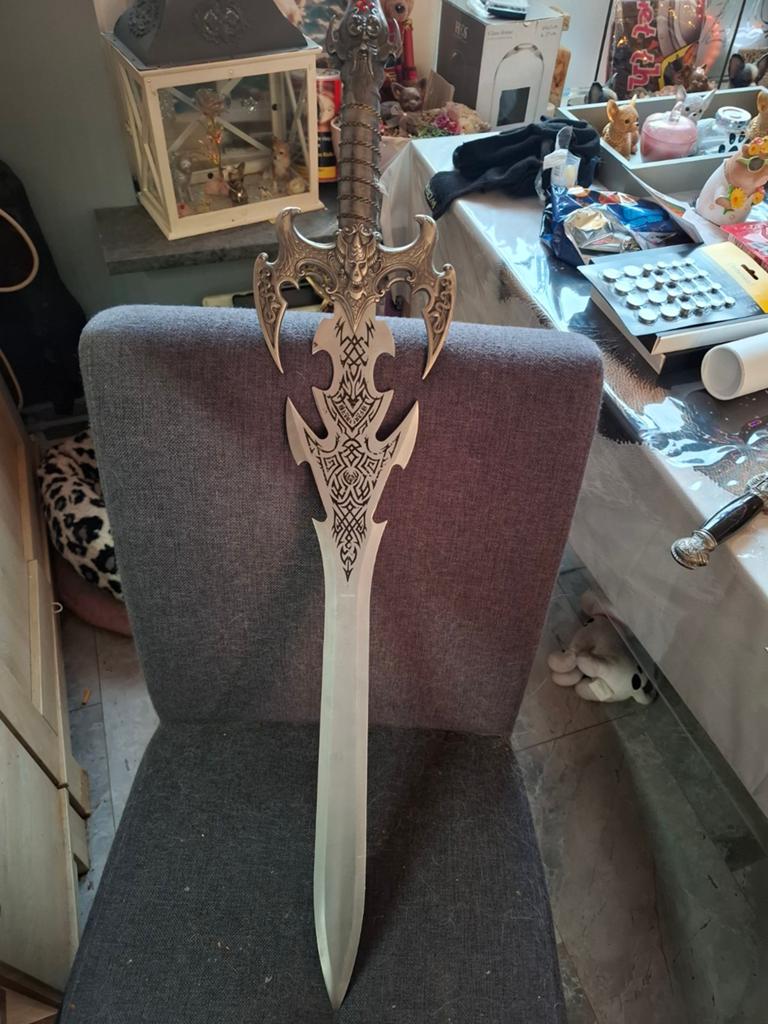 Decoratieve zwaarden: Fantasy zwaard en Katana, Ophalen, Gebruikt
