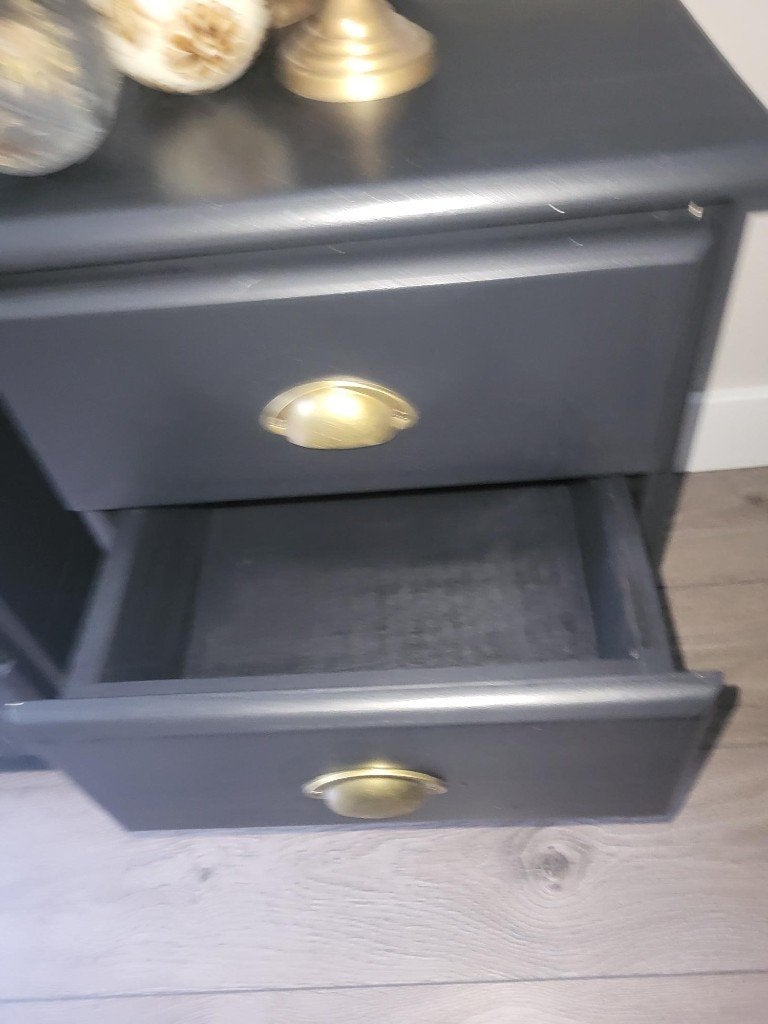Foto 4 van 2 super mooie nachtkastjes ladekastjes donker grijs