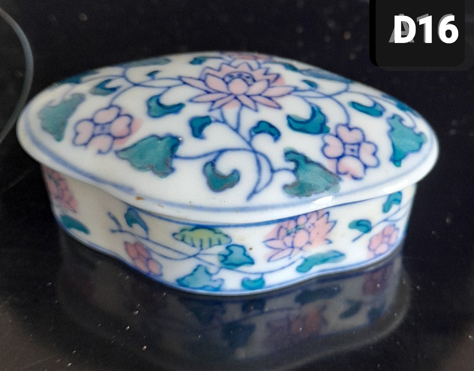 Retro Chinees Porseleinen Bakje met Bloemmotieven, Ophalen of Verzenden