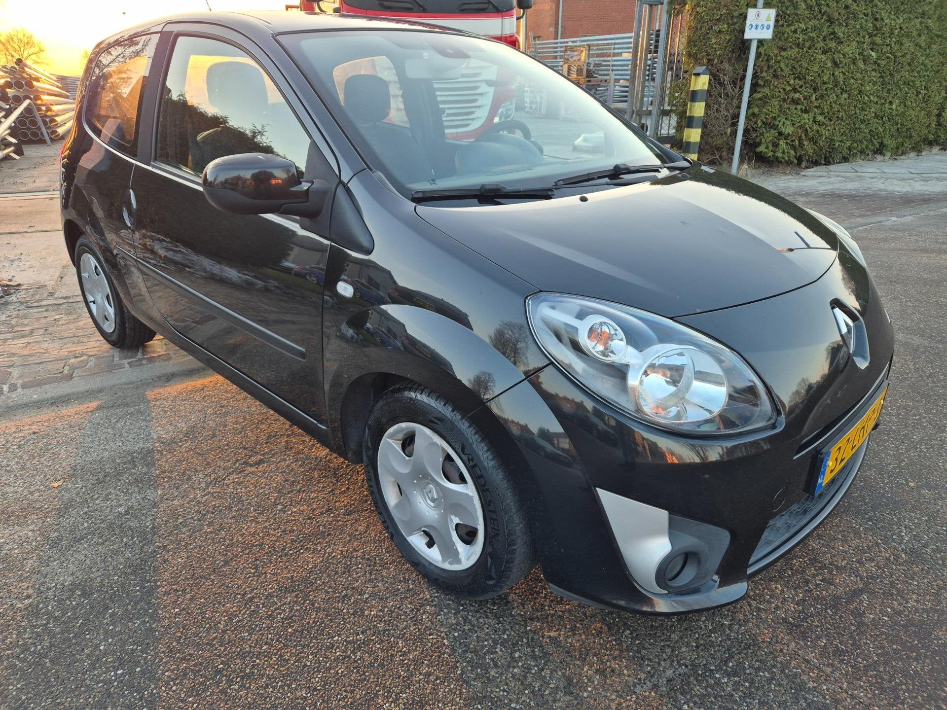 Renault Twingo 1.2-16V Dynamique cruise control NIEUWE APK!, 839 kg, Gebruikt, Zwart, 4 cilinders