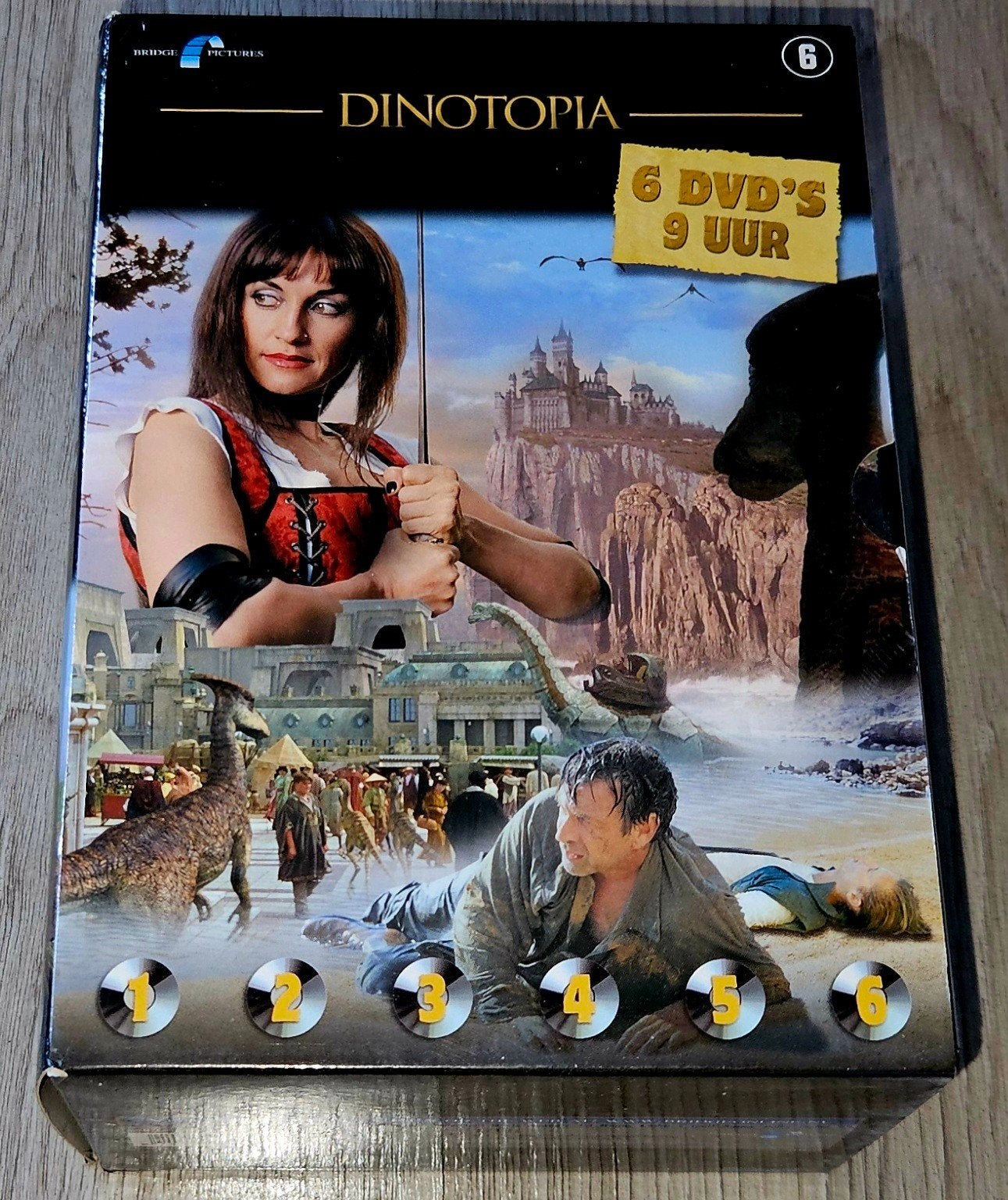 Dinotopia - Complete Serie (6 DVD's, 9 uur), Alle leeftijden, Nederlands, Ophalen of Verzenden, Inclusief doosje