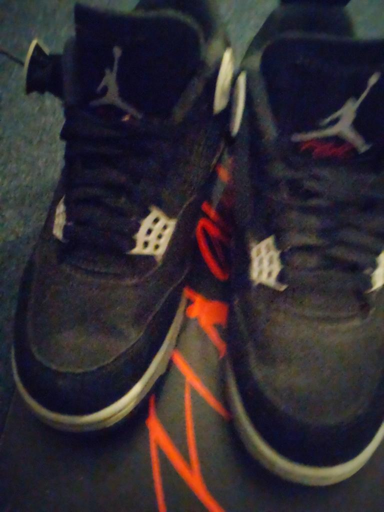 Air Jordan 4 retro, Ophalen of Verzenden, Zo goed als nieuw, Schoenen