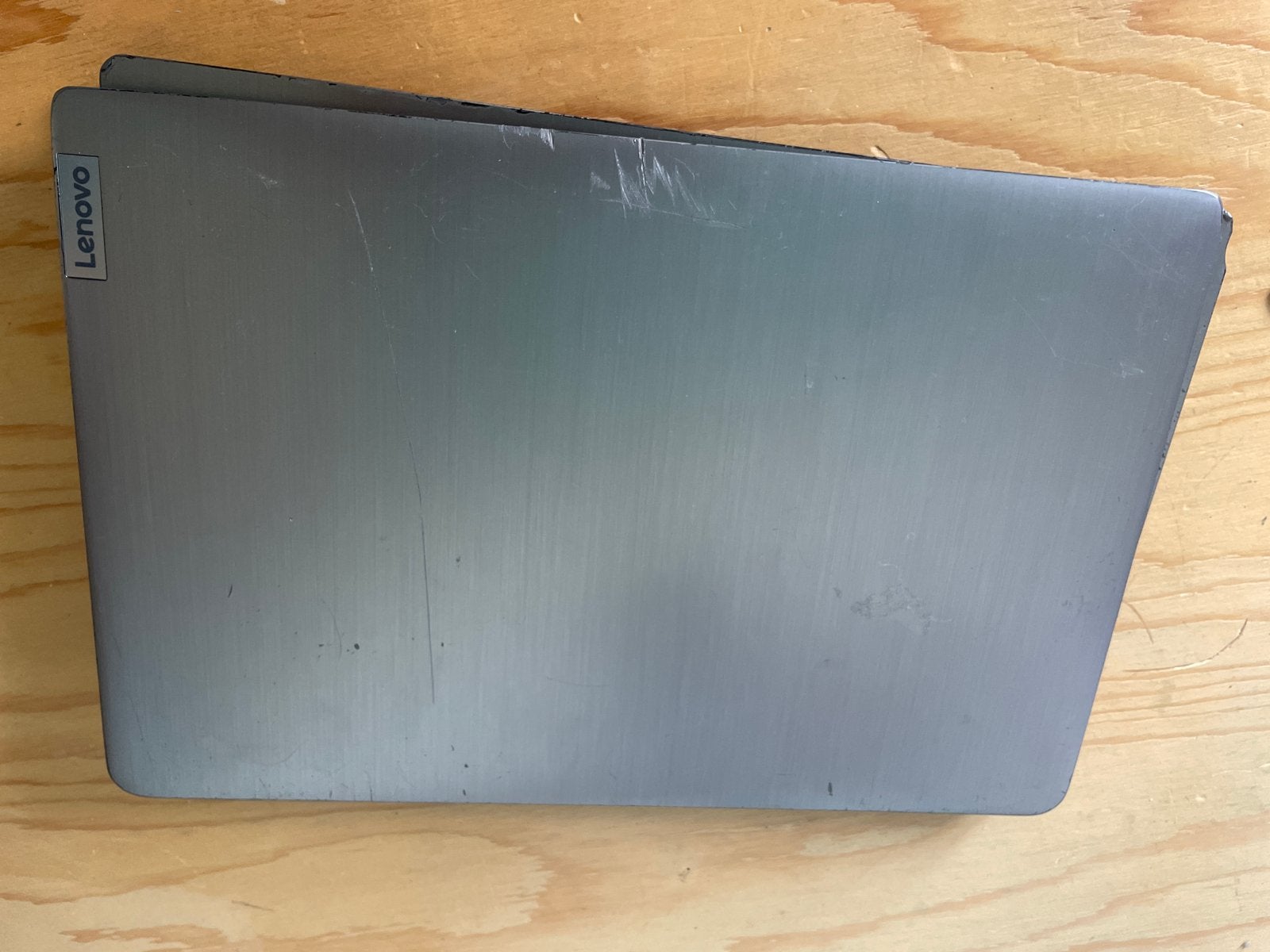 Lenovo laptop met kleine schade aan de behuizing, Ophalen, Qwerty, 8 GB, 13 inch