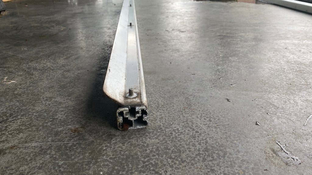 Originele Q-Top spoiler aluminium 145cm, inclusief drager, Ophalen, Zo goed als nieuw