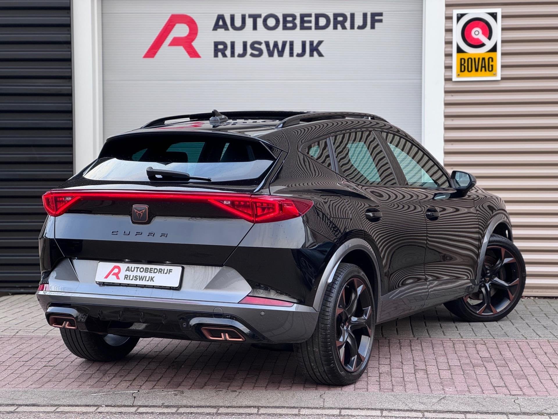 Cupra Formentor 1.4 e-Hybrid VZ Performance Pano/Memory/Came, Auto's, Gebruikt, Euro 6, 4 cilinders, Verwarmde buitenspiegels