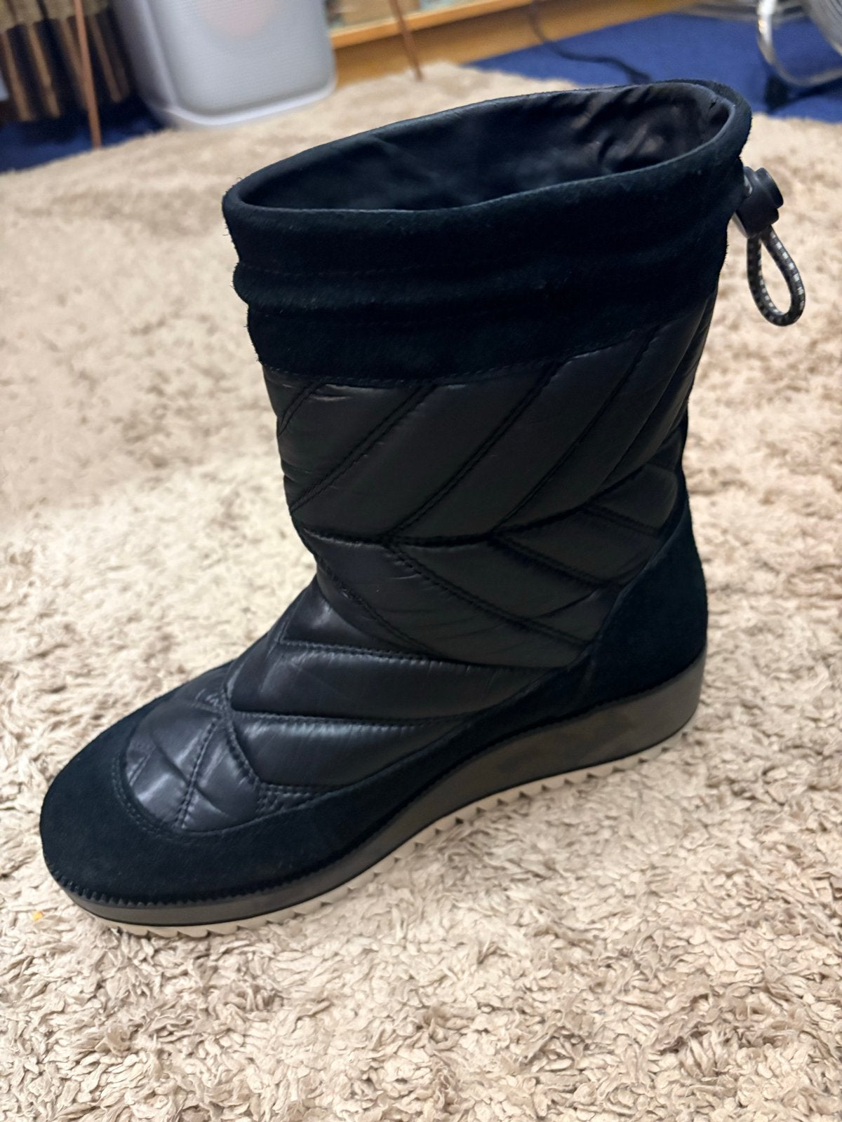 UGG winterlaarzen maat 38 (valt als 37), Ophalen of Verzenden, Gedragen, Zwart, Snowboots