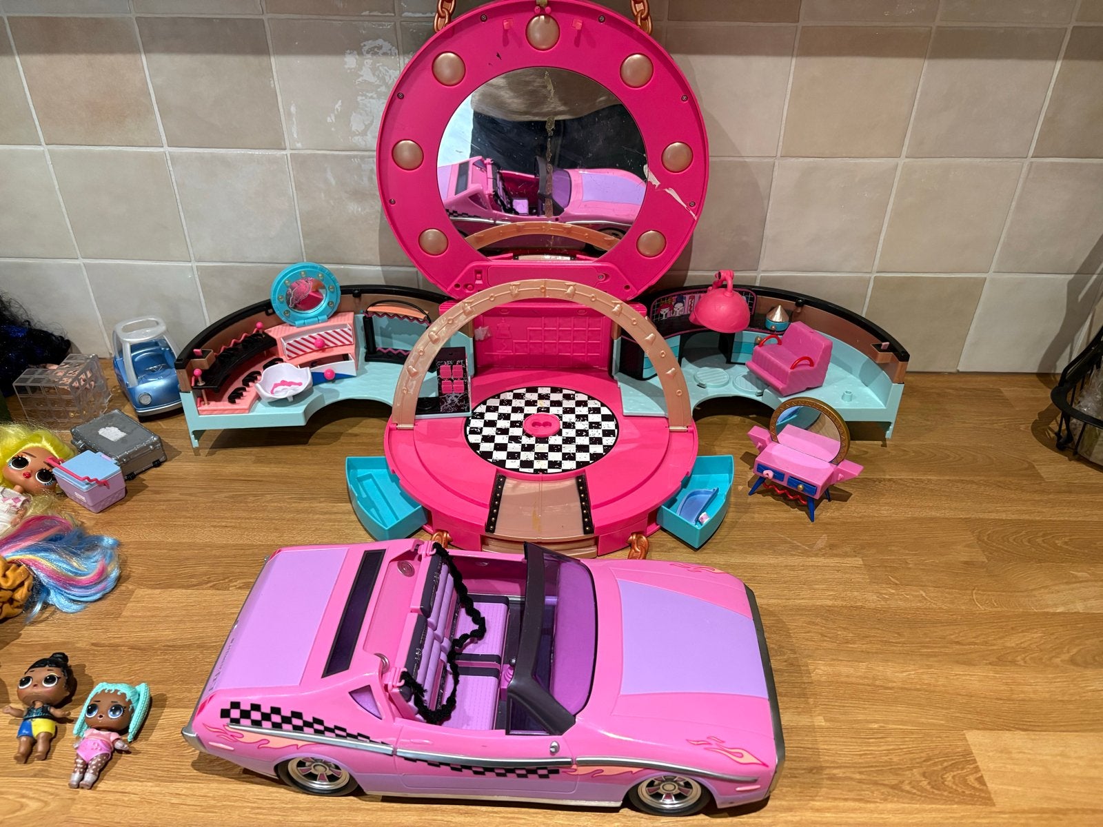 LOL Surprise auto, modeshow koffer, poppen & accessoires, Ophalen of Verzenden, Gebruikt, Overige typen