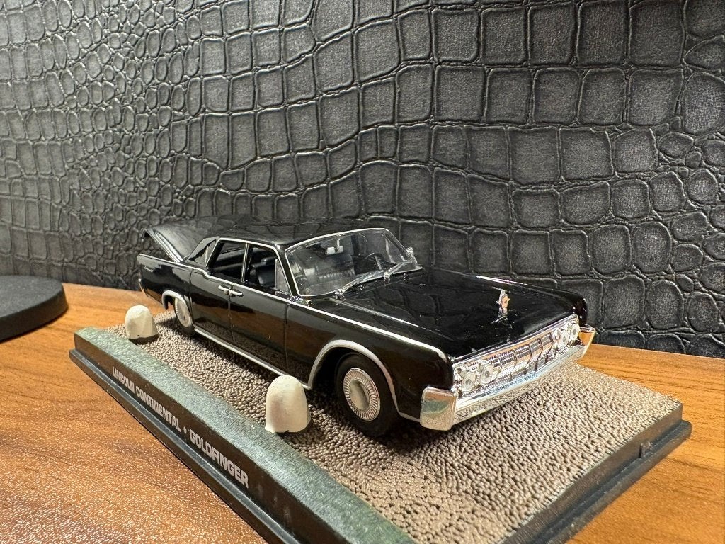 Aangeboden : Lincoln Continental, Hobby en Vrije tijd, Modelauto's | 1:43, Nieuw, Auto, Overige merken, Ophalen of Verzenden