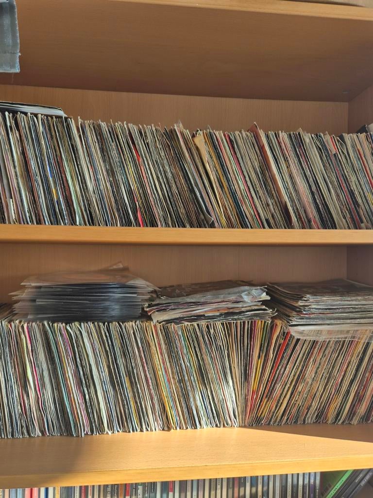 Circa 250-300 singles, Ophalen, Gebruikt, Overige formaten