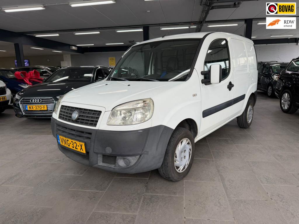 Fiat Doblò 1.6 SX bestelauto benzine elektrisch pakket nieu, Auto's, Bestelauto's, Voorwielaandrijving, 1596 cc, Stof, Gebruikt