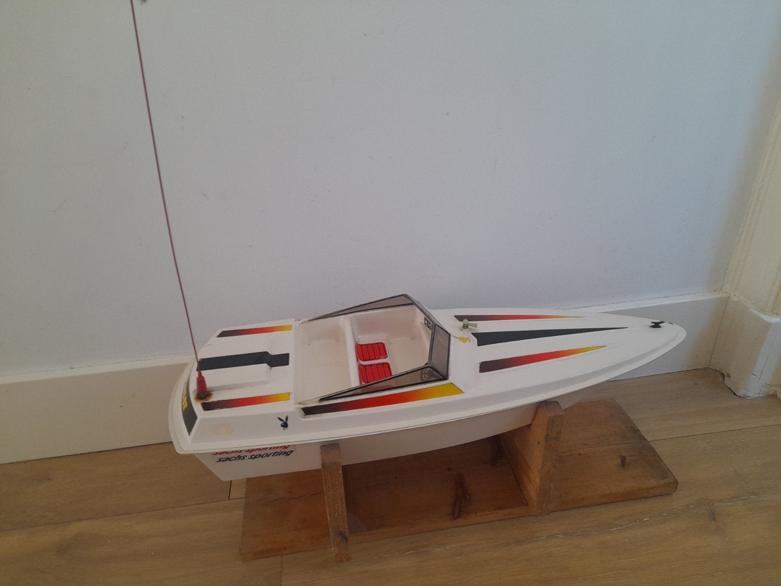 Robbe radio grafische bestuurbare speedboot, Hobby en Vrije tijd, Modelbouw | Boten en Schepen, Ophalen, Gebruikt