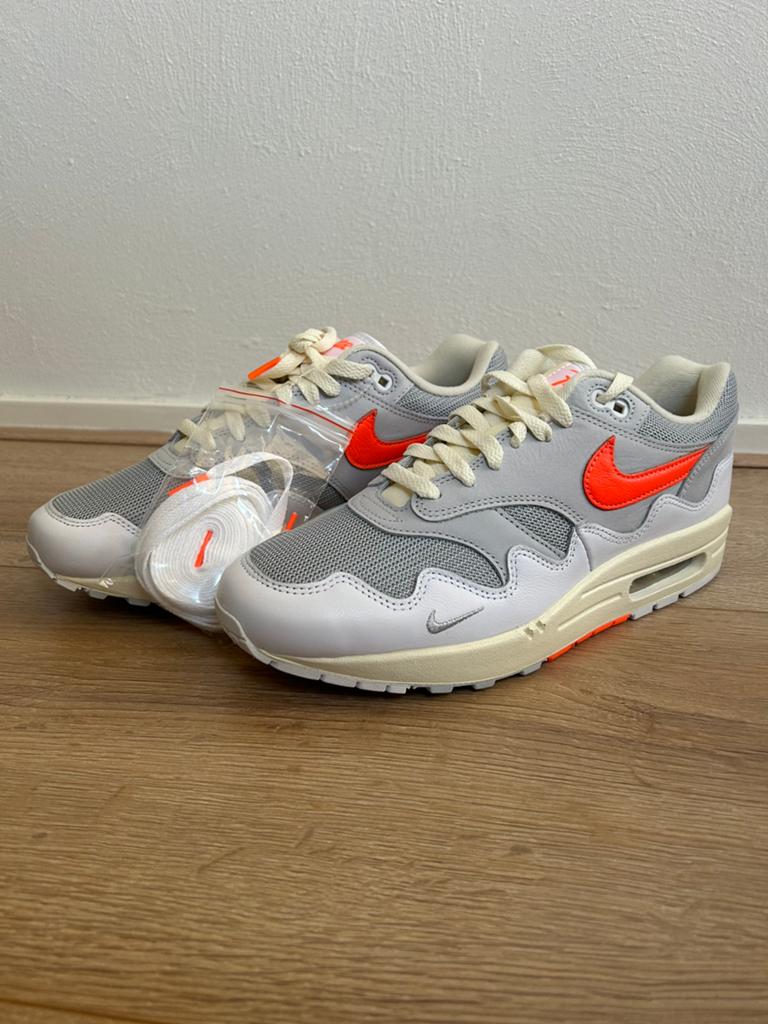 Nike Air max 1 X Patta Waves White Hyper Crimson maat 44, Kleding | Heren, Schoenen, -, Wit, -, Nieuw