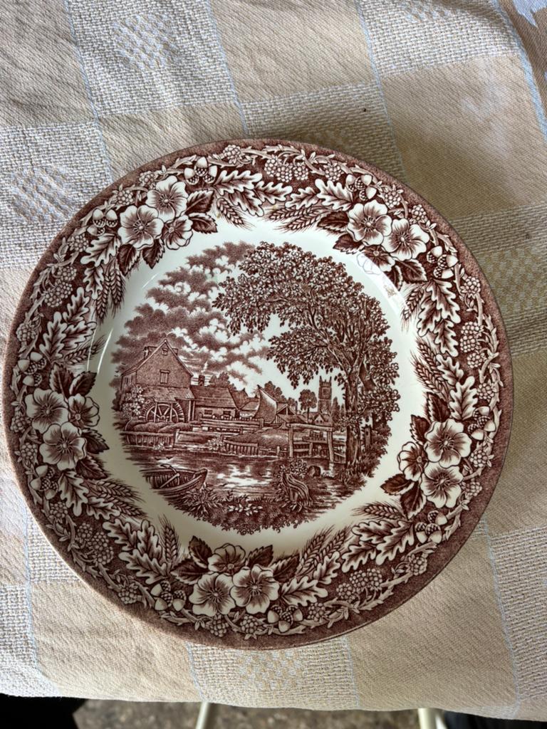 Vintage Churchill England bord met landschap, Antiek en Kunst, Antiek | Servies los, Ophalen of Verzenden