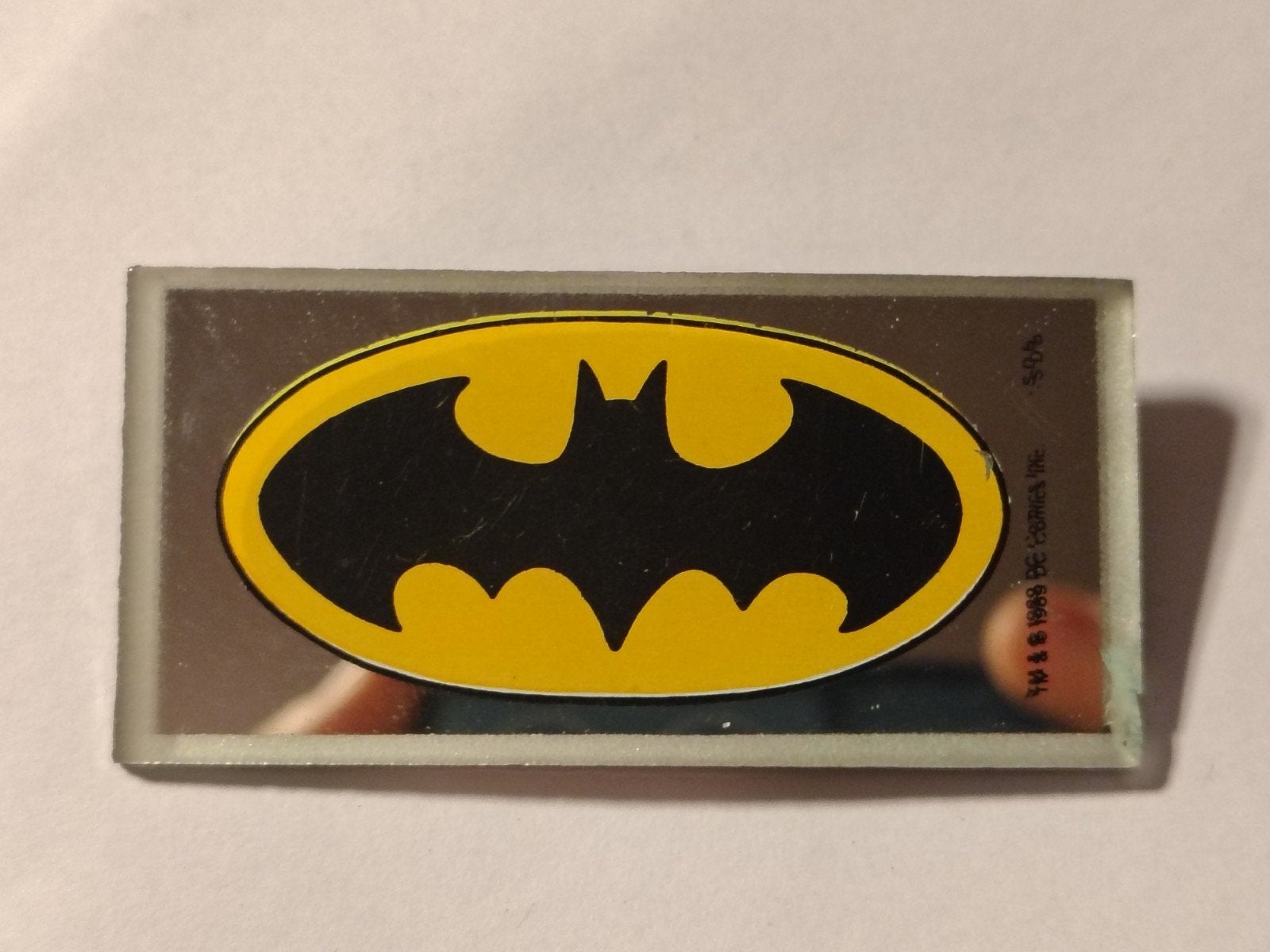 Batman Spiegel Speldje Broche, Verzamelen, Speldjes, Pins en Buttons, Ophalen of Verzenden, Gebruikt, Overige onderwerpen