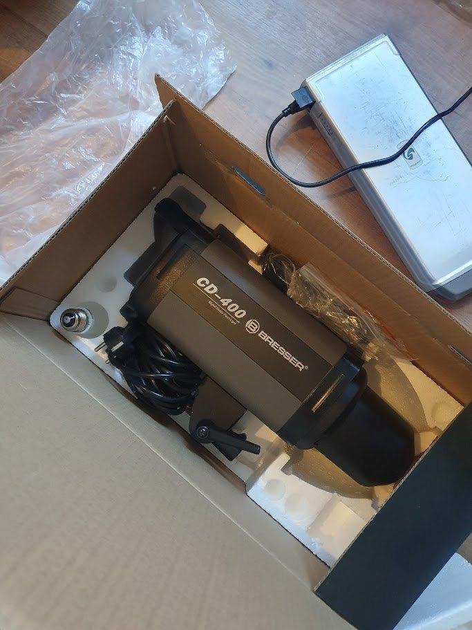Bresser CD400 studioflitsers 2 stuks, Ophalen, Zo goed als nieuw, Overige merken, Kantelbaar